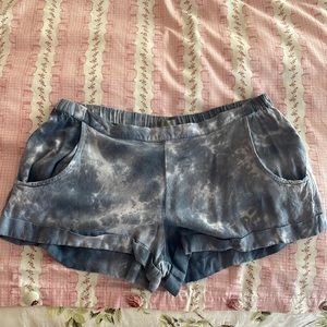 Cute Women’s Shorts Size 4